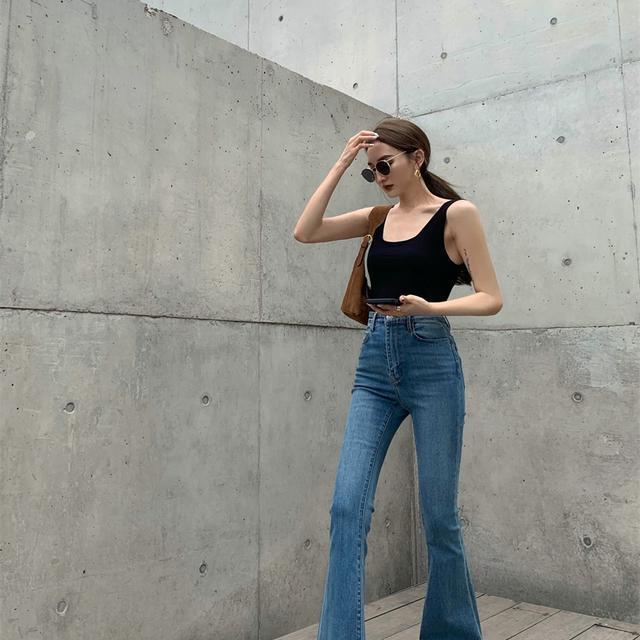 ストレートパンツ ハイウエスト マイクロフレアパンツ ジーンズ レディース ホットパンツ 夏 着痩せ タイトフィット ワイドパンツ