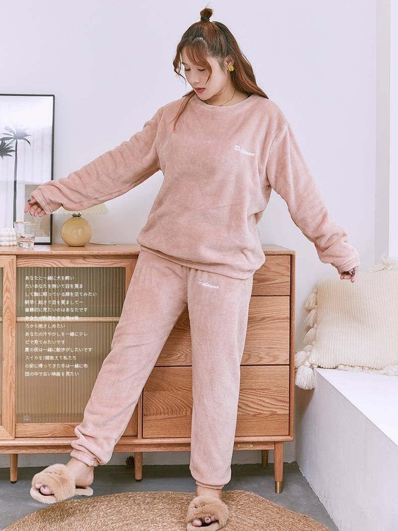 パジャマ 長袖 冬 レディース ルームウェア 厚手 もこもこ 起毛 3XL 上下セット 暖かい ラウンドネック ゆったり かわいい キュート シンプル カジュアル楽ちん デイリー 赤 ピンク ブラウン