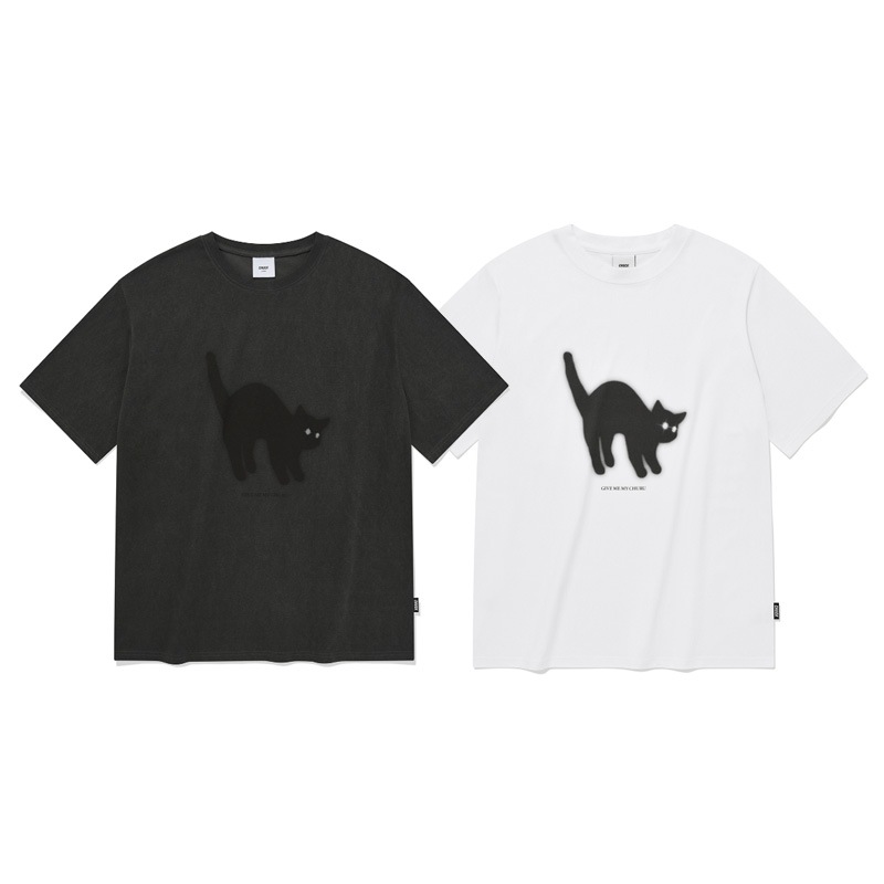 [Straykids ヒョンジン 着用] Greedy Cat T-Shirt 韓国 アイドル 半袖 Tシャツ レディース メンズ 大きいサイズ ゆったり