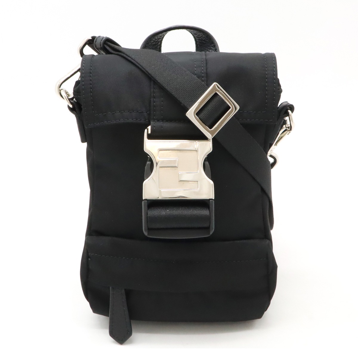 フェンディネス ボディバッグ 2WAY ショルダーバッグ 斜め掛け ナイロン レザー ブラック 黒 シルバー金具 7VZ06