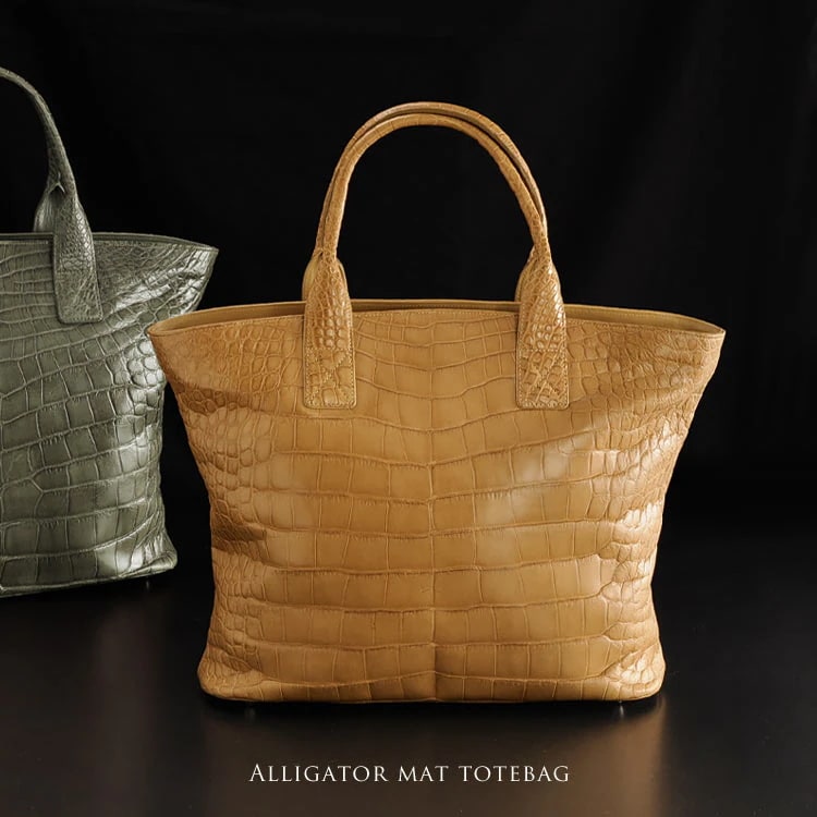 アリゲータートートバッグマット加工センター取りレディースメンズa4対応通勤バッグA