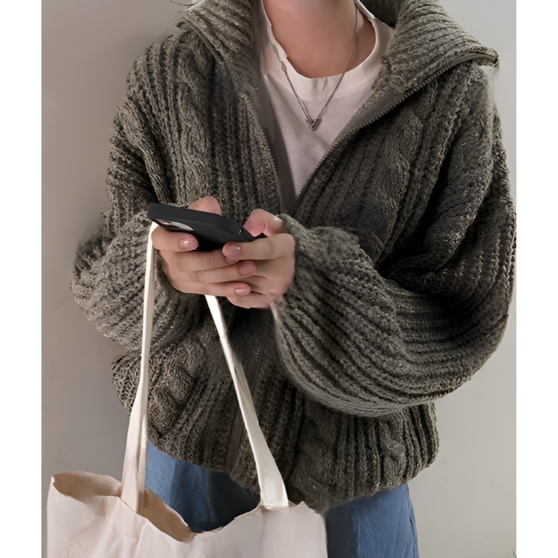 韓国トレンドのオーバーサイズジップアップカーディガン