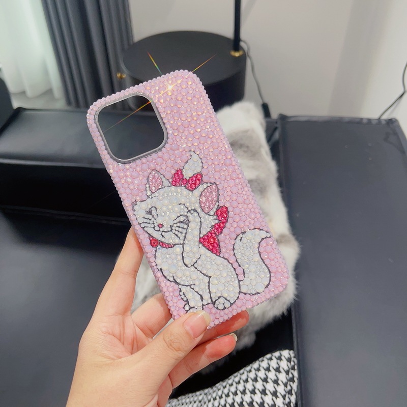 ハンドメイド iPhoneケース マリー キラキラのラインストーン iPhone16/15/14/13/12/11ケース Plus Pro Max メアリー・キャット