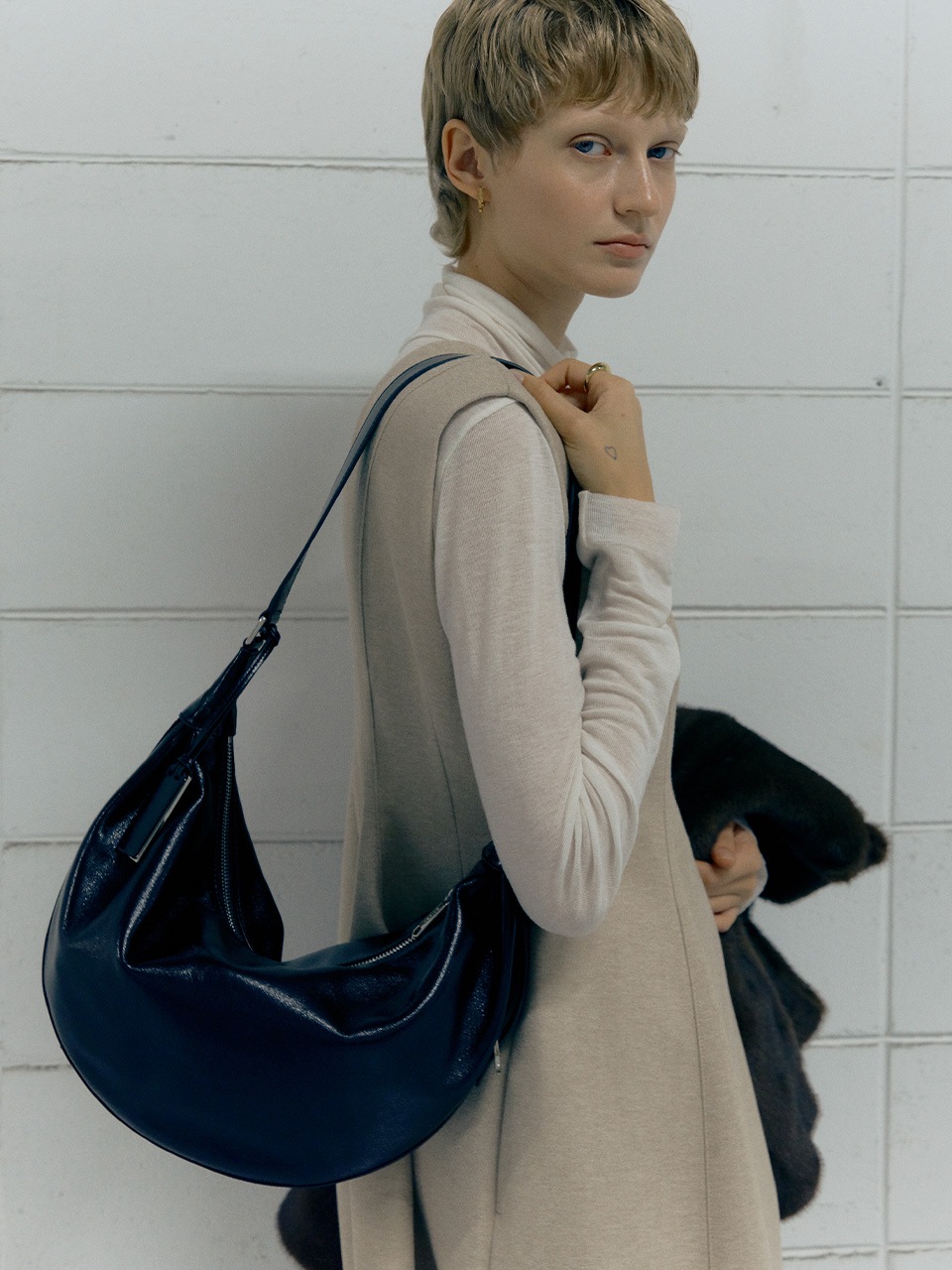 【JOY GRYSON】JUNE HOBO BAG MEDIUM PLAIN : 2COLORS