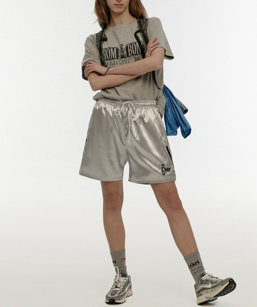 テケット Summer House Shorts Silver