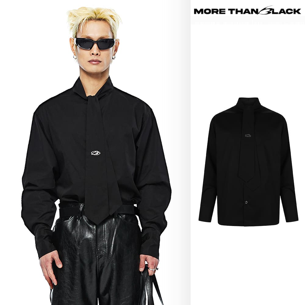 [MORE THAN BLACK] LOGO TIE SHIRT