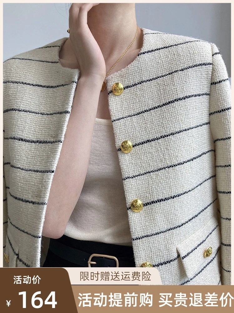 フレンチスタイルの小さな香りのストライプトップの女性の短いセクションの小さなシングルブレストのデザインセンスのニッチなハイエンドウールコート