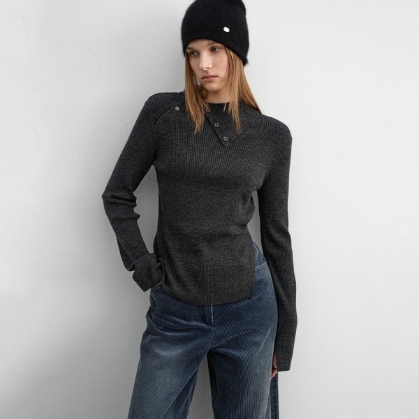 BUTTON DETAIL COLLAR SLIM FIT KNIT (T-7118)