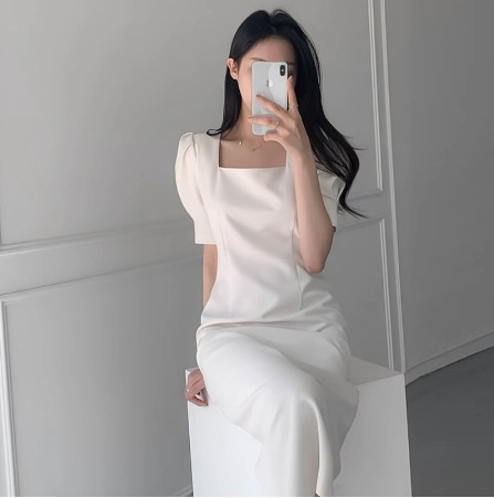 ミモレ丈ワンピース ワンピース ミモレ ミモレ丈 袖あり 半袖 パフスリーブ スクエアネック スリム タイト 細身 ストレート スリット 快適 着心地 かわいい 大人可愛い きれいめ シンプル 大人