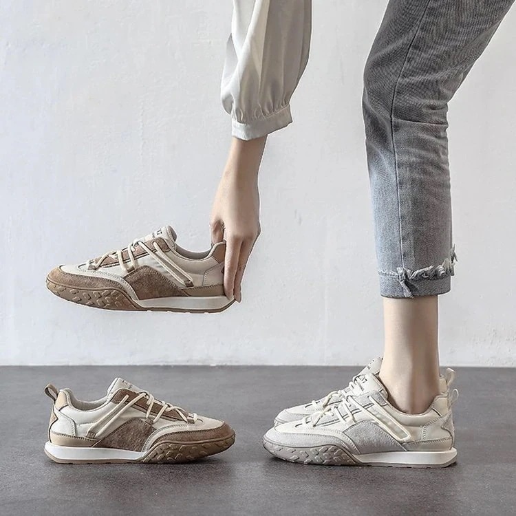 今の流行厚底スニーカー2025作運動カジュアル快適スニーカー滑り止めゴム楽ちんフラットパンプスカジュアルなスニーカー