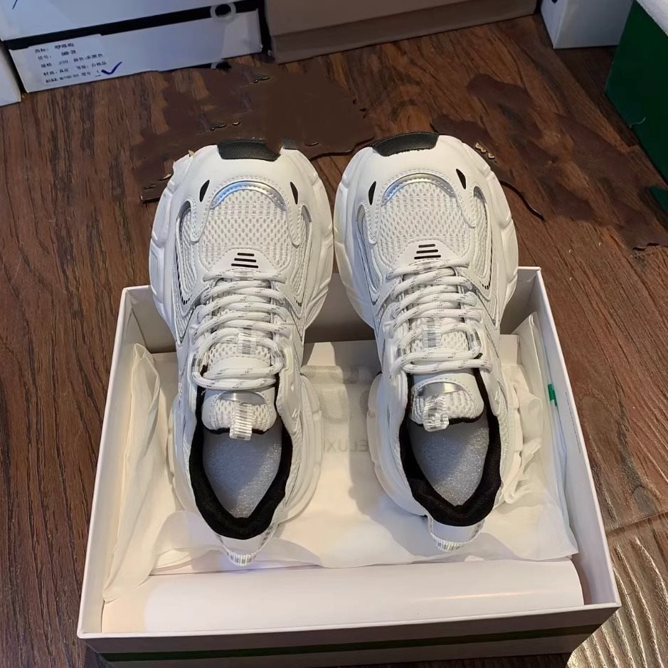 厚底ダッドシューズ（レディース）2025年新作夏メッシュ通気性ホワイトシューズオールマッチ春秋カジュアルスポーツシューズ