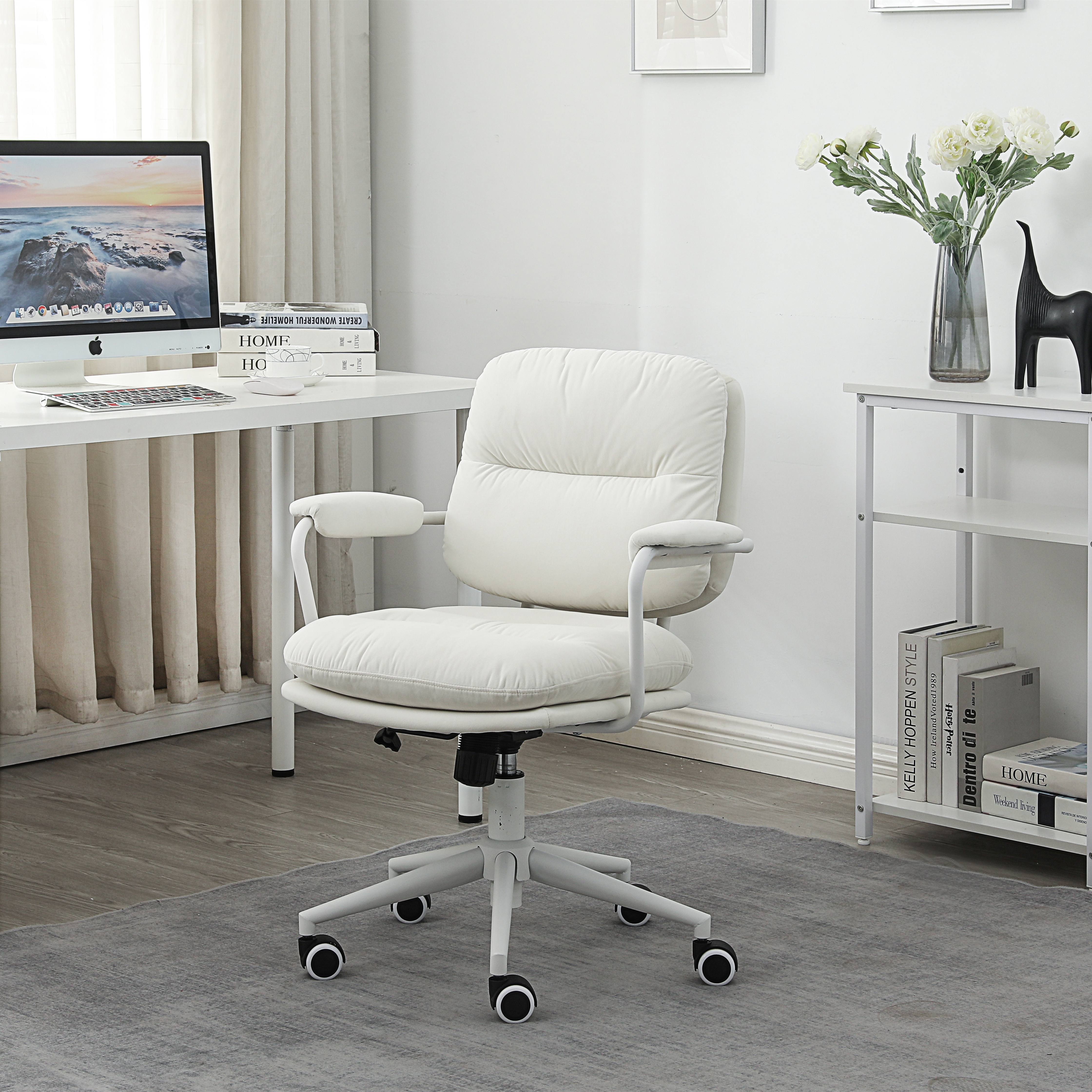 【新作登場】　 ベロアベージュ デスクチェア 在宅ワーク オフィスチェア おしゃれ 3Dソフトパッド　極上の座り心地　360回転 椅子 肘付 チェア 学習 かわいい シンプル 疲れにくい 北欧 7,096円