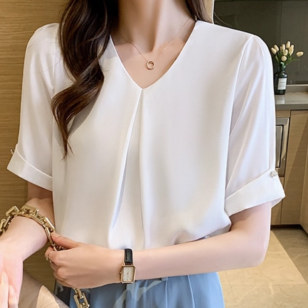 トップス カットソー 5分袖 Vネック 襟なし タック 大人可愛い きれいめ シンプル 上品 おしゃれ こなれ感 ラフ クール エレガント モダン 存在感 フォーマル かっちり ラブリー 都会的