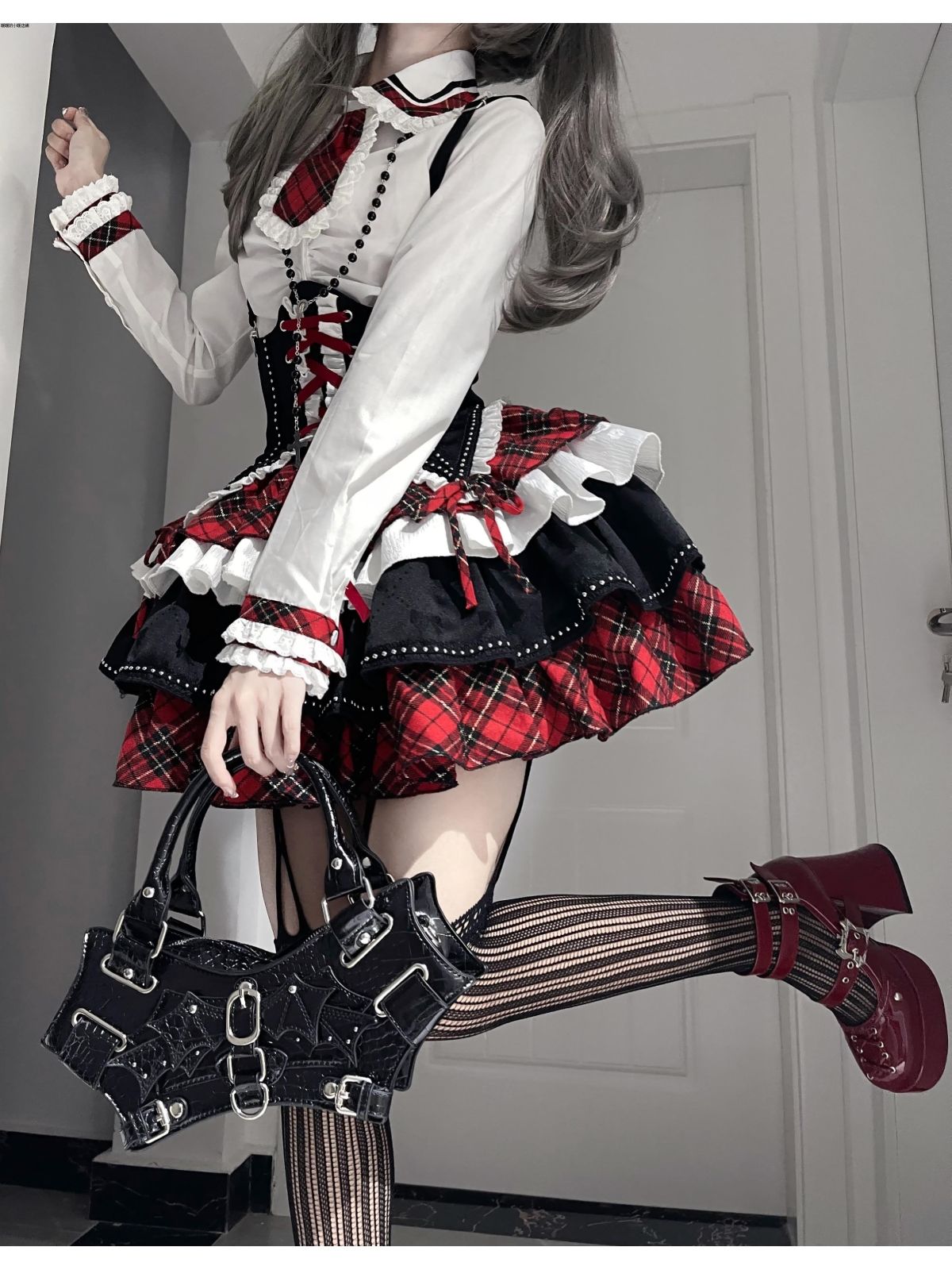 ロリータドレスアメリカンサブカルチャースタイル重工業デザインセンスコリジョンカラーシャツドローストリングバックベルトハイウエストふんわりスカート3点セット和服コスチュームコスチューム