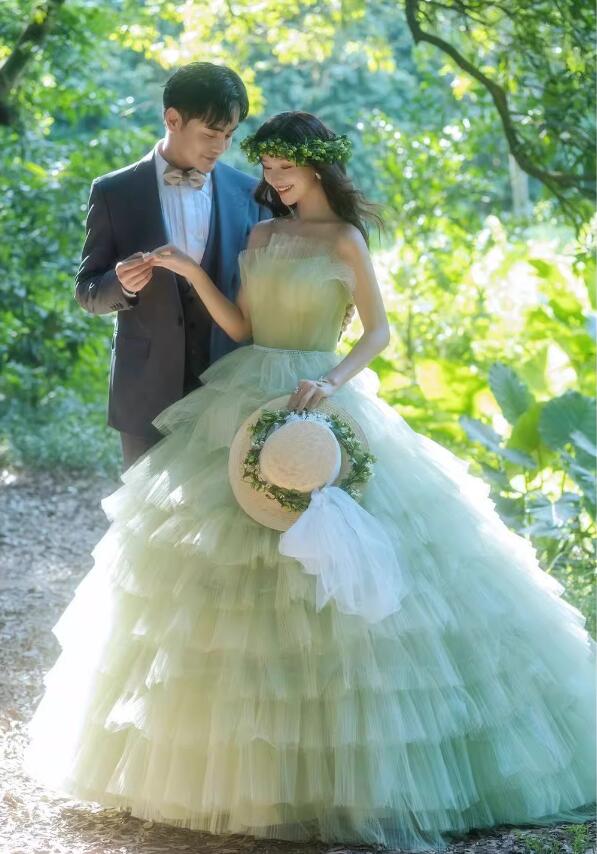 カラードレス 韓国風 花嫁ドレス ロングドレス 前撮り 撮影用のワンピース 同窓会 パーティードレス 高級感 お姫様ドレス セクシー イブニングドレス 発表会 スレンダー 上品 エレガント 披露宴 お