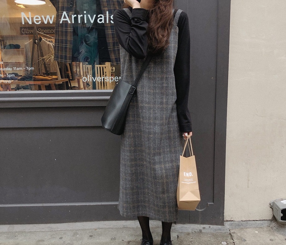 ワンピース ワンピドレス ロング ロング丈 袖なし ノースリーブ スクエアネック 襟なし ストレート Iライン スリット サイドスリット ファスナー 伸縮性 厚手 かわいい 大人可愛い カジュアル