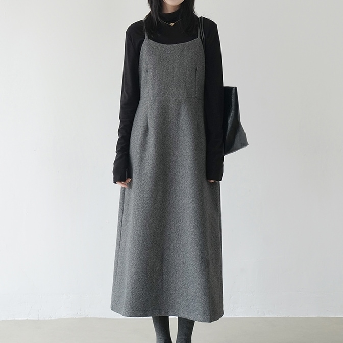 ワンピース ロングワンピース ジャンパースカート ロング丈 バックスリット かわいい 大人可愛い きれいめ シンプル 上品 おしゃれ カジュアル こなれ感 個性的 主役級 存在感 ラフ 抜け感 秋 冬