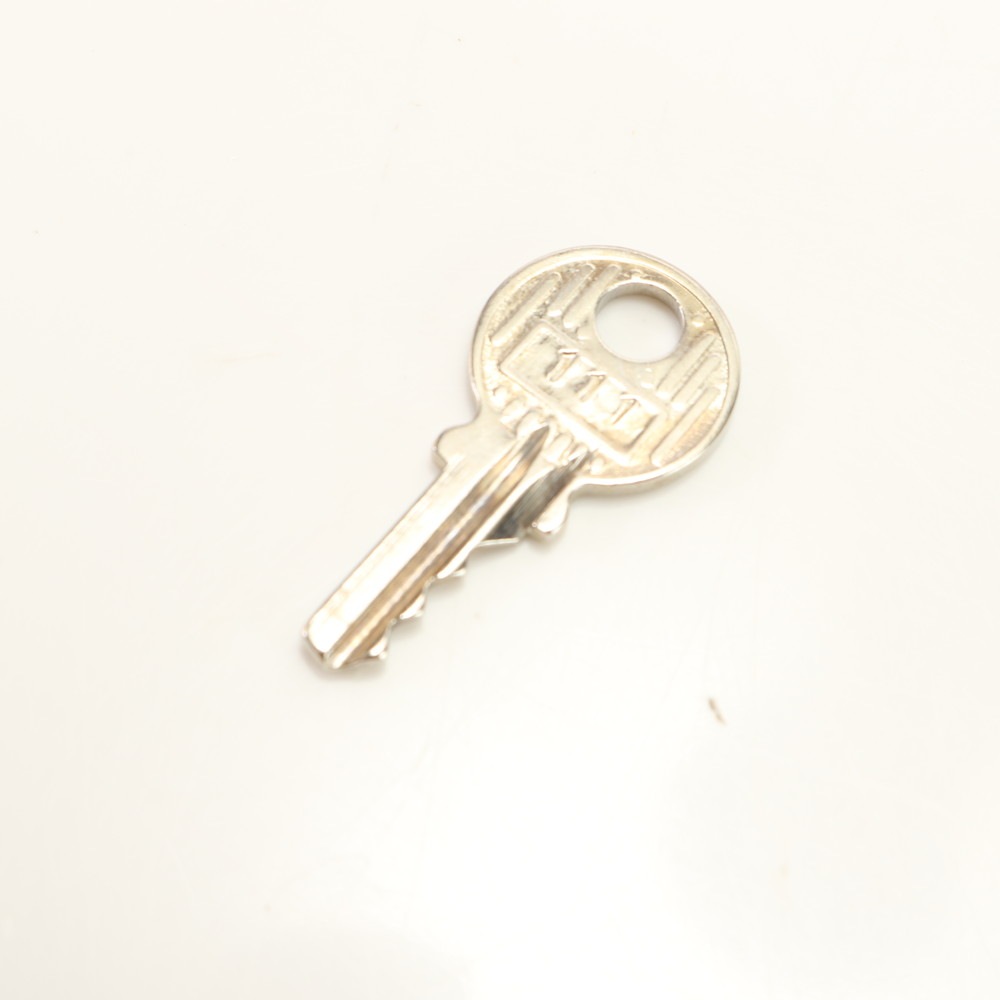 極美品 鍵 111番キー鍵シルバーバーキン ケリー ボリード バッグ その他小物 EEM 0621-E2 中古