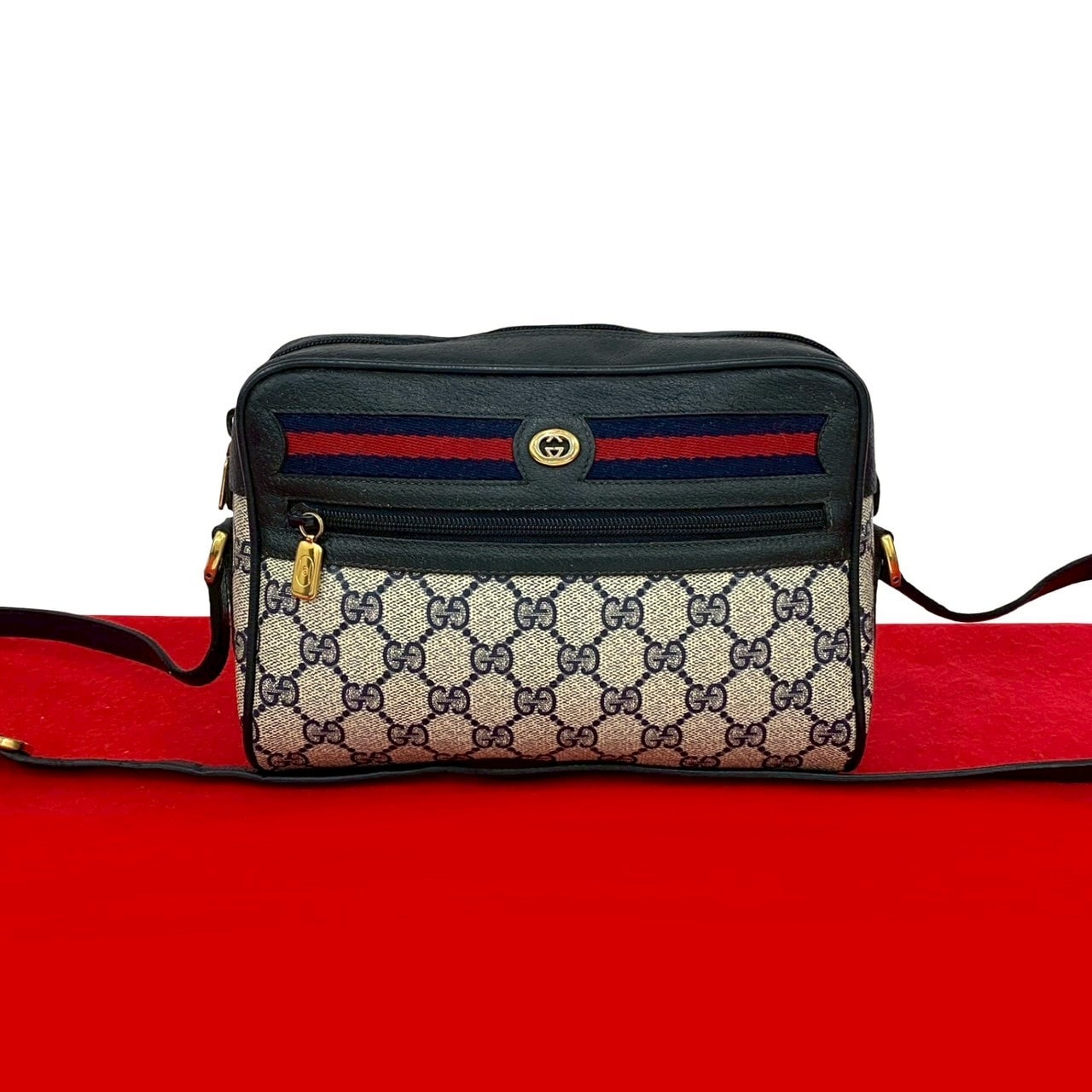 ヴィンテージ シェリーライン GG ロゴ 金具ショルダーバッグ レザー PVC ネイビー 37866 39,585円