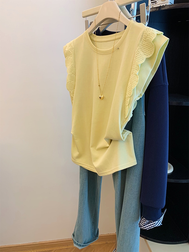 【1点ご購入 で10点プレゼントいたします】黄色のパッチワークレースの小飛袖Tシャツ女2025センシュアルな雰囲気の韓系トップス夏