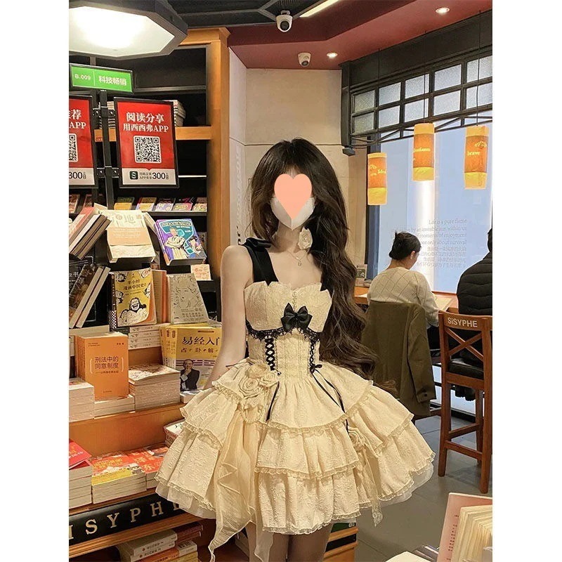 甘いレトロな年齢を減らす気質サスペンダードレス夏スリムウエストスリミングふわふわショートスカート女性用