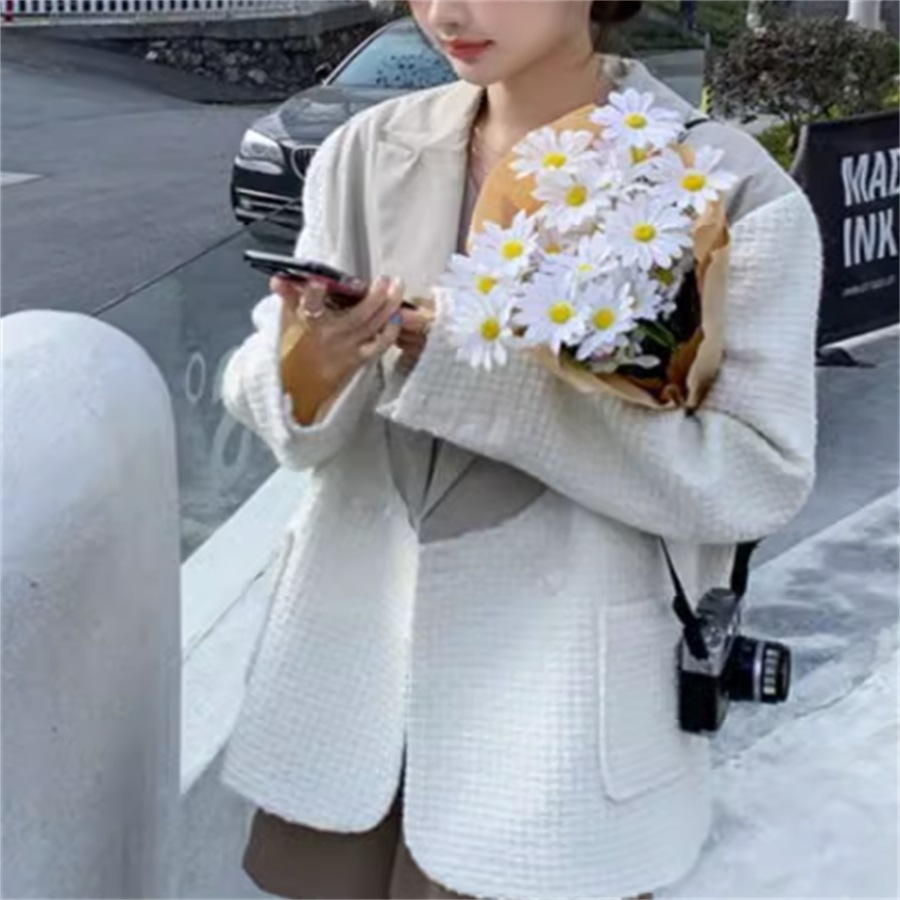 アウター ショートコート ジャケット 羽織り テーラードジャケット ショート ショート丈 袖あり 長袖 Vネック フレア Aライン ポケット 異素材切り替え ドッキング かわいい