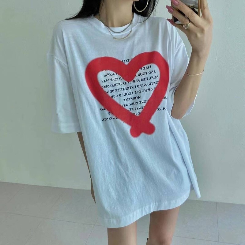 Tシャツ 半袖 ハート ルーズ ラウンドネック 薄手 プリント柄 英字 かわいい ゆったり シンプル カジュアル おしゃれ お洒落 かっこいい レトロ こなれ感 ラフ ラブリー キュート ガーリー