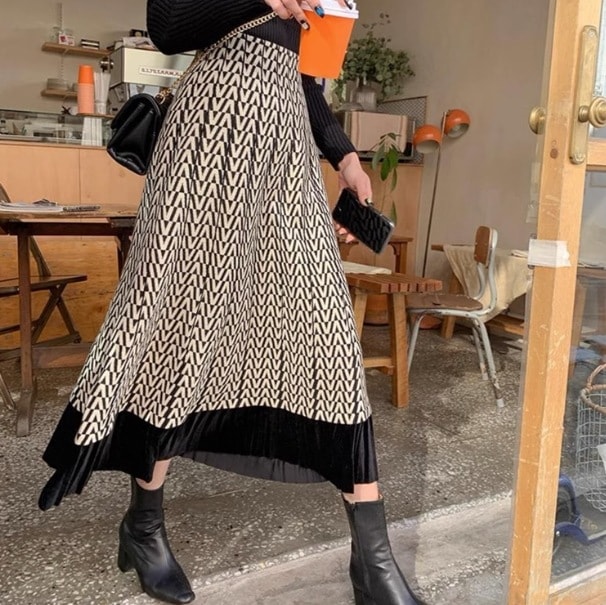 スカート フレアスカート ロング丈 フレア デザイン 美ライン プリーツ レイヤード 裏地 スタイルアップ レトロ エディター かわいい 大人可愛い きれいめ シンプル カジュアル 大人 上品