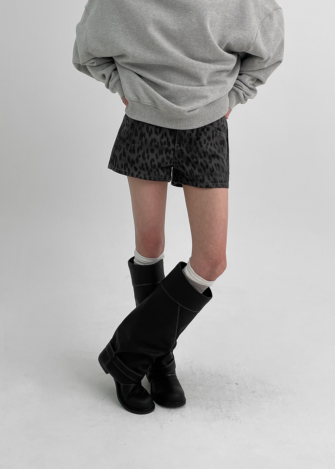 キューバロヒョウショートパンツ