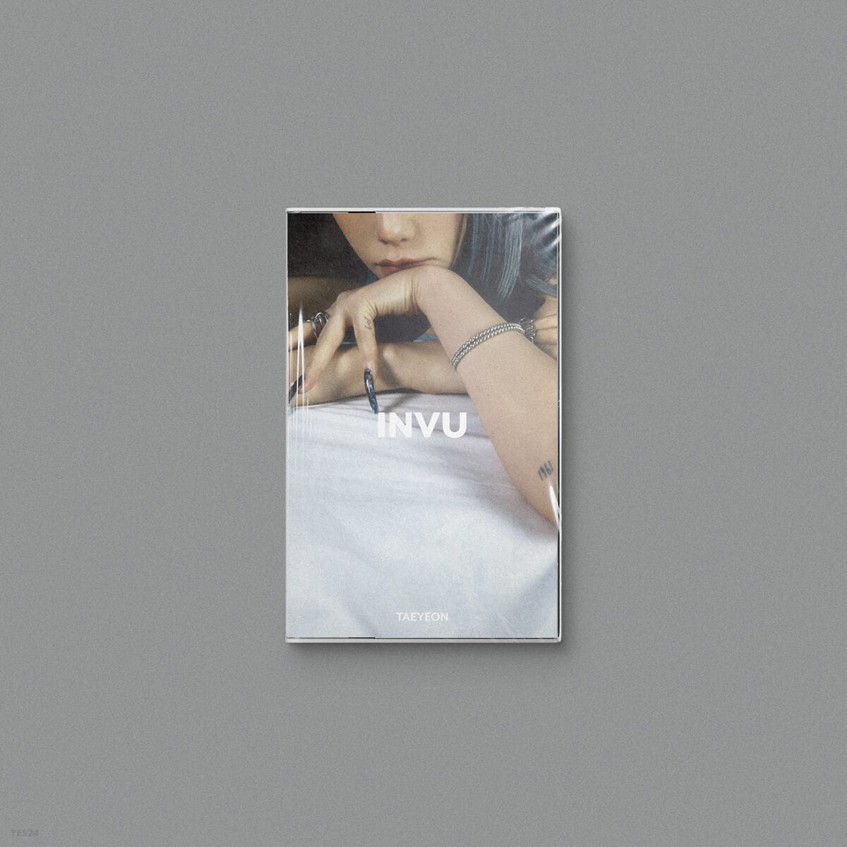 テヨン (Taeyeon) 正規3集 INVU [TAPE ver.] KPOP