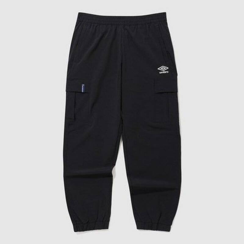 アンブロ UMBRO [25 SS] アクティブ・オールラウンド・ストレッチ・カーゴ・ジョガーパンツ UQ123SPT22 197178
