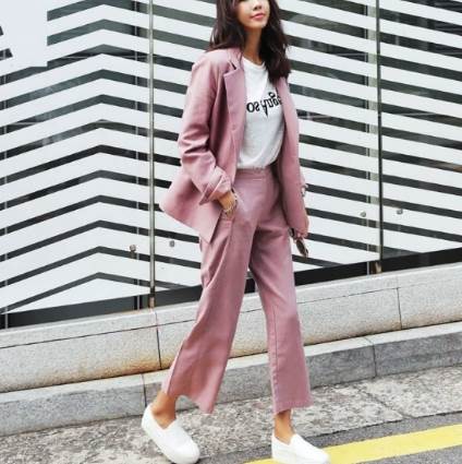 上下セット ツーピース 二点セット レディース ジャケット パンツ スーツ クロップド丈 長袖 襟付き 5,179円