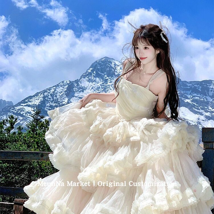 【2枚購入で 3oo円OFF！】成人セレモニードレスライトウェディングドレスケーキドレスストラッププリンセスチュチュスカートバースデードレス