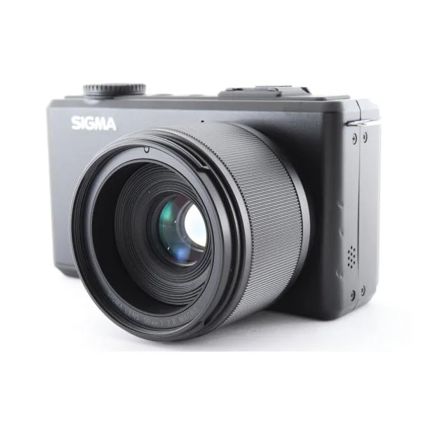 SIGMA DP3 Merrill ブラック 美品 中望遠ハイエンドコンパクトデジカメ 4600万画素 新品SDカード ストラップ付き