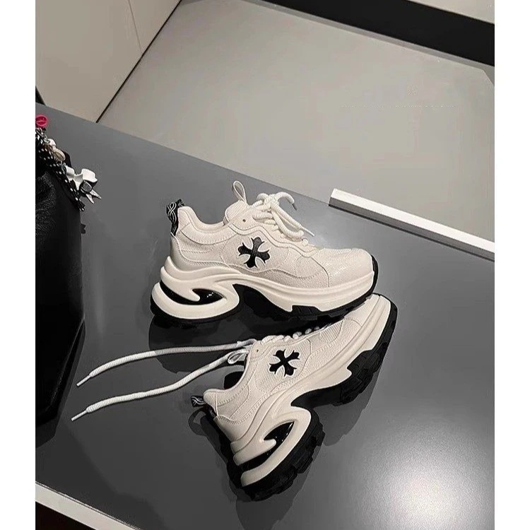 爆款超特价スニーカー 厚底 ボリュームソール レディース 婦人用 女性 運動靴 ローカット レースアップ メッシュ おしゃれ カジュアル かわいい スポーティー 5,038円