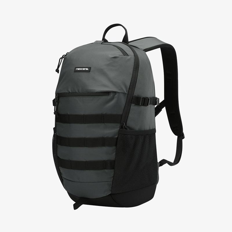 デイバックパック M チャコール 24L 15121888 16,252円