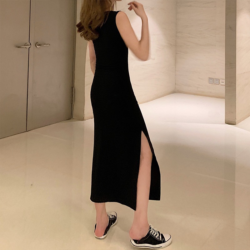 ワンピース ロングワンピース ノースリーブワンピース Uネック ロング丈 サイドスリット かわいい 大人可愛い きれいめ シンプル 上品 おしゃれ 大人女子 レトロ こなれ感 個性的 主役級 存在感