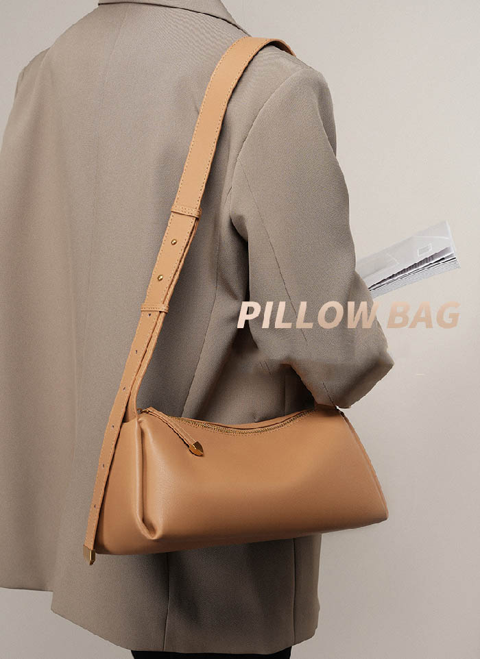 ミニショルダーバッグ レディース 小さめ 肩掛けバッグ 斜め掛け 軽量 ミニショルダーバッグ 斜めがけ 本革 ショルダーバッグ 大人可愛い ワンハンドル 高見え レザー ミニバッグ 通勤 仕事 オフィ