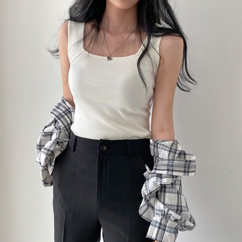 ニットタンクトップ 白 黒 カーキ ショート丈 カットソー インナー スクエアネック オルチャン ノースリーブ 韓国 レディース ホワイト ブラック ベージュ スリム タイト 細身 かわいい