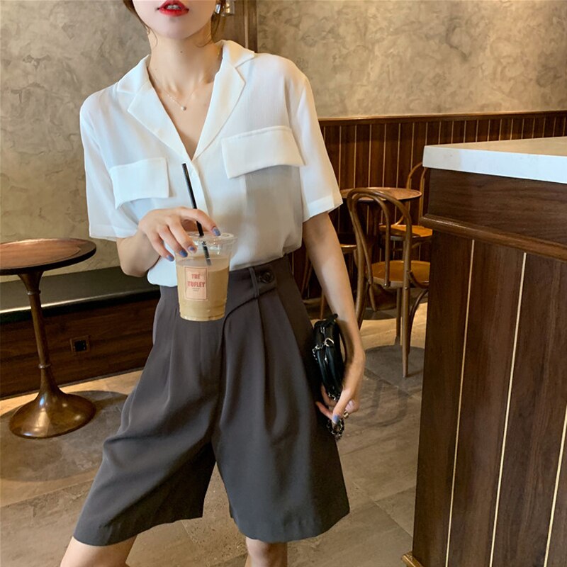 セットアップ レディース シャツ ブラウス 白シャツ タックパンツ ひざ丈 袖あり 半袖 ショートパンツ 襟付きシャツ 半袖 夏 リゾート 無地 薄手 カジュアルきれいめ 韓国 楽ちん ホワイト