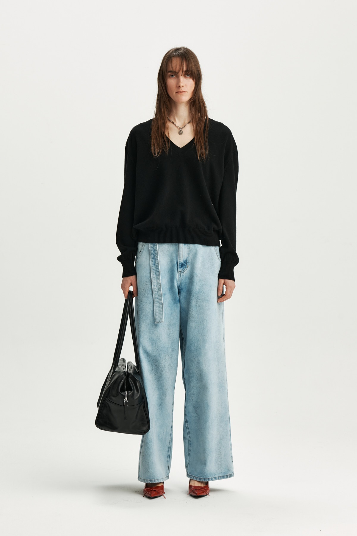 【KIMMATIN】 UNBALANCE BELTED DENIM PANTS IN LIGHT BLUE