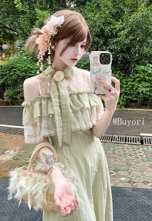 【レトロモダン】清楚系オフショルワンピース ヴィンテージ風フレアシルエット【大人可愛い/通勤デート兼用/古着テイスト】