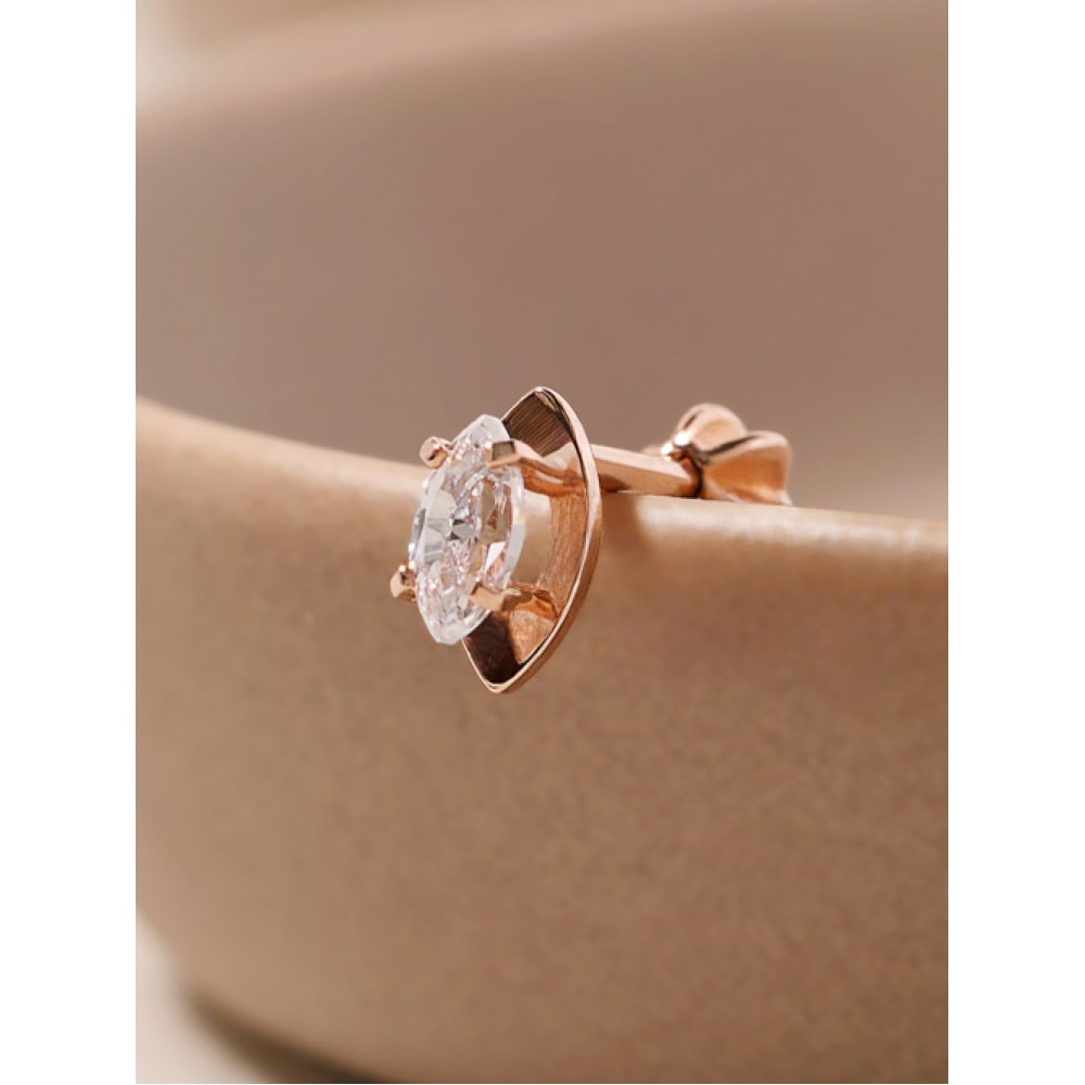 ミニマルピアス 14K 18K スノーフレークシルエットクリスタルピアス