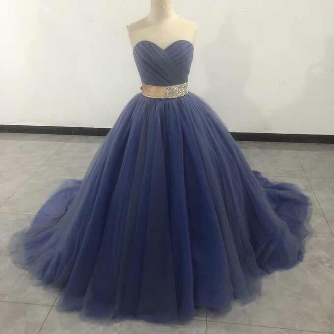 おしゃれ上級者に人気！ カラードレス 紺 ソフィア ソフトチュール 前撮り 結婚式/披露宴