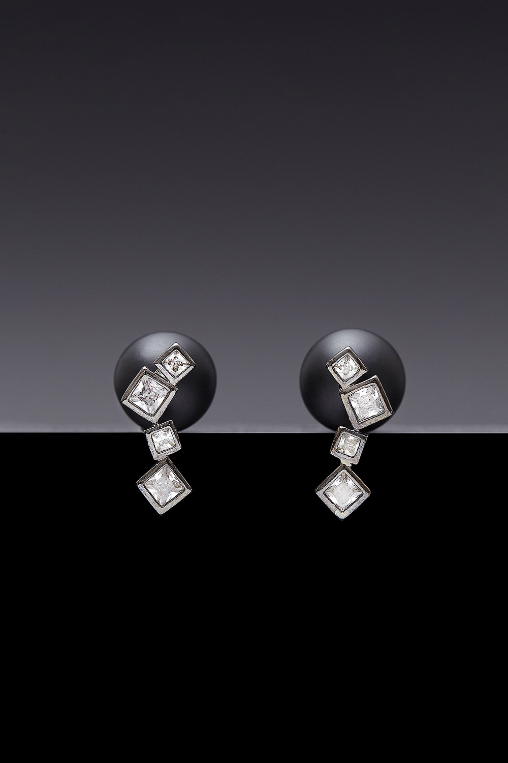 [HAZINA] 10mm Onyx Core Galaxy Earrings [Option-Earclipｱﾍﾂ硎