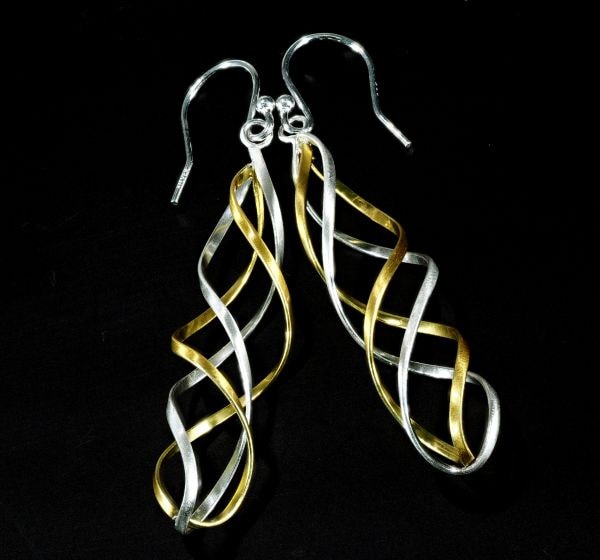 シルバー925 ダブル ツイスト フック ピアス ロング 大人気 エレガント デザイン(数量限定 記念日 クリスマス バレンタイン プレゼント