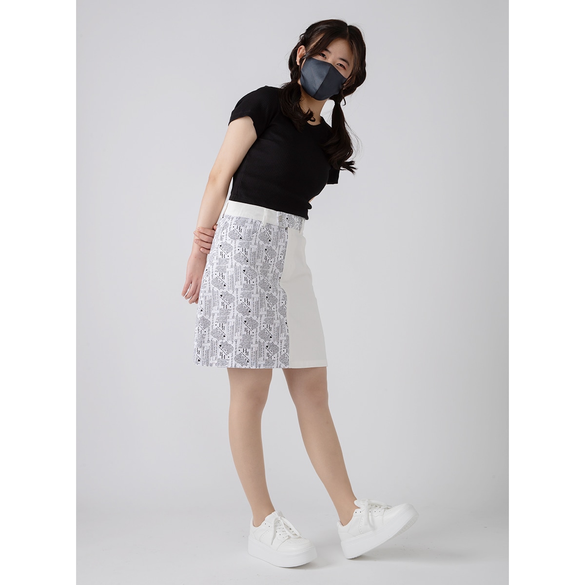 ペーパープリントミニスカート モノトーン 新着商品カジュアル 秋 春 レデイースカート 綺麗 可愛いスカート 体型カバー 2023年人気スカート エレガント 着痩せ 日常 デート カジュアル 秋 春