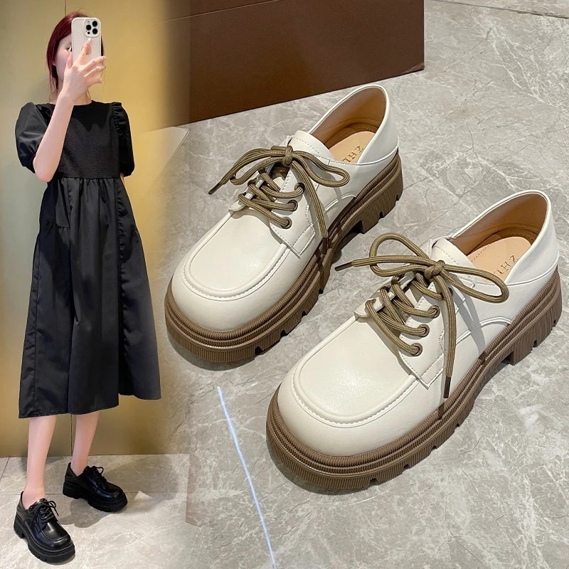 ヒールレースアップカレッジスタイルローファー 大きいサイズの婦人靴 厚底幅広太もも小さめレザーシューズ 厚底ローファー