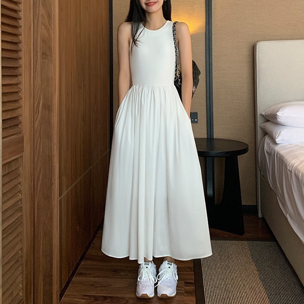 ワンピース レディース テクスチャー フレアワンピース ロング きれいめ 個性的 春服 夏服 ロング ノースリーブ ラウンドネック 襟なし モテ 流行 トレンド 高見え 涼しい 美脚 脚長 無地 ブラ