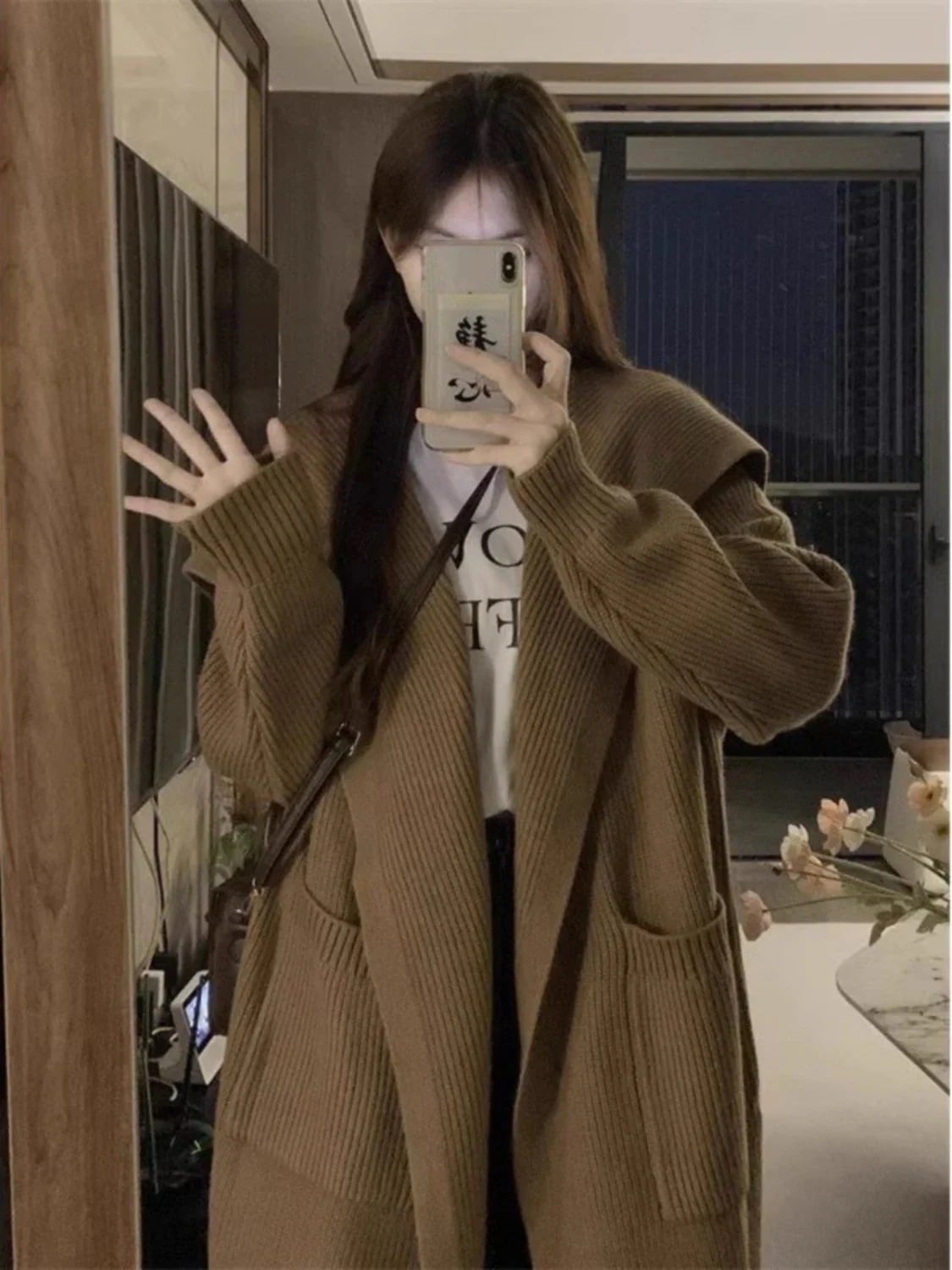 【1つ買うと10つ無料】厚いセーターのコート女性秋冬の中で長いタイプのゆるい怠惰な風のレトロなニットのカーディガン2025新型